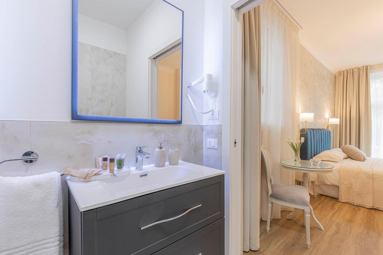 Crys: Rooms, Holiday, Business Verona Exteriör bild